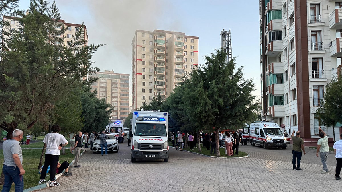 Diyarbakır'da 13 katlı apartmanda yangın faciası! 2'si çocuk 3 ölü