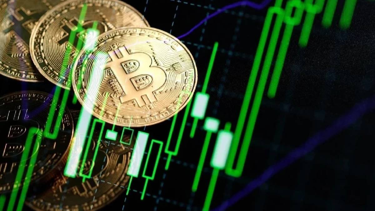 Bitcoin 80 bin doları yeniden aştı: ETF'lerde para girişi hızlandı